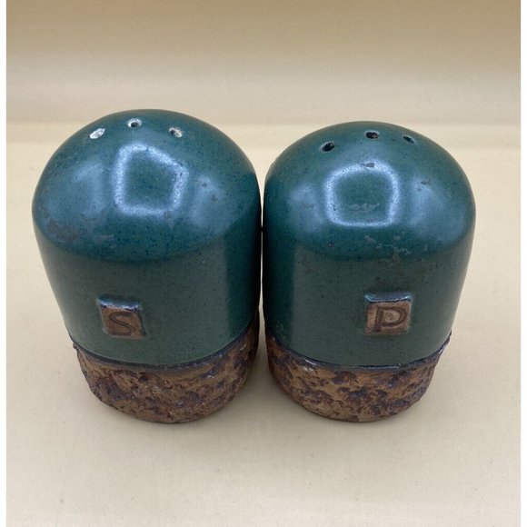 Ann Marie Emond Pottery Range Style Salt & Pepper Green Brown Acorn Design - Picture 9 of 11